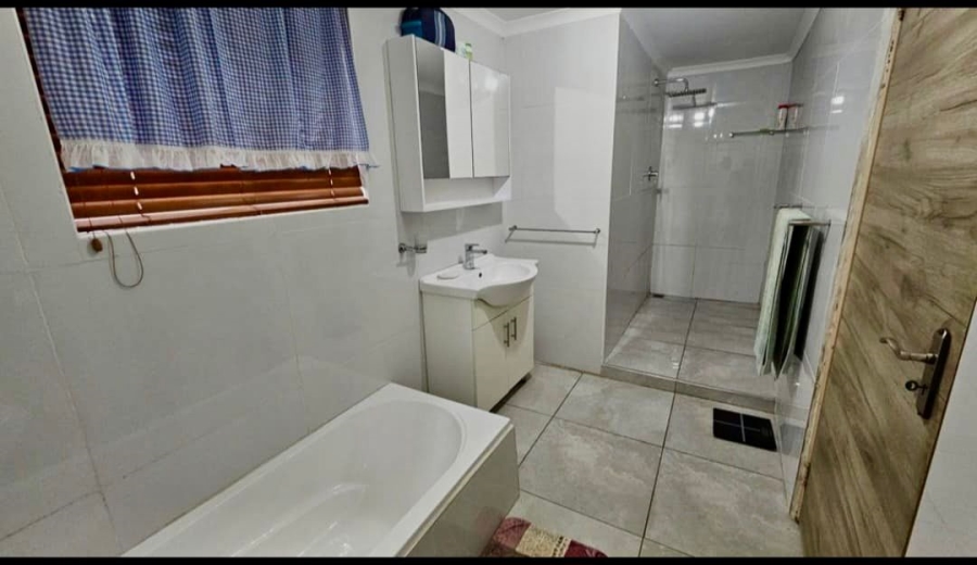 5 Bedroom Property for Sale in Cashan North West